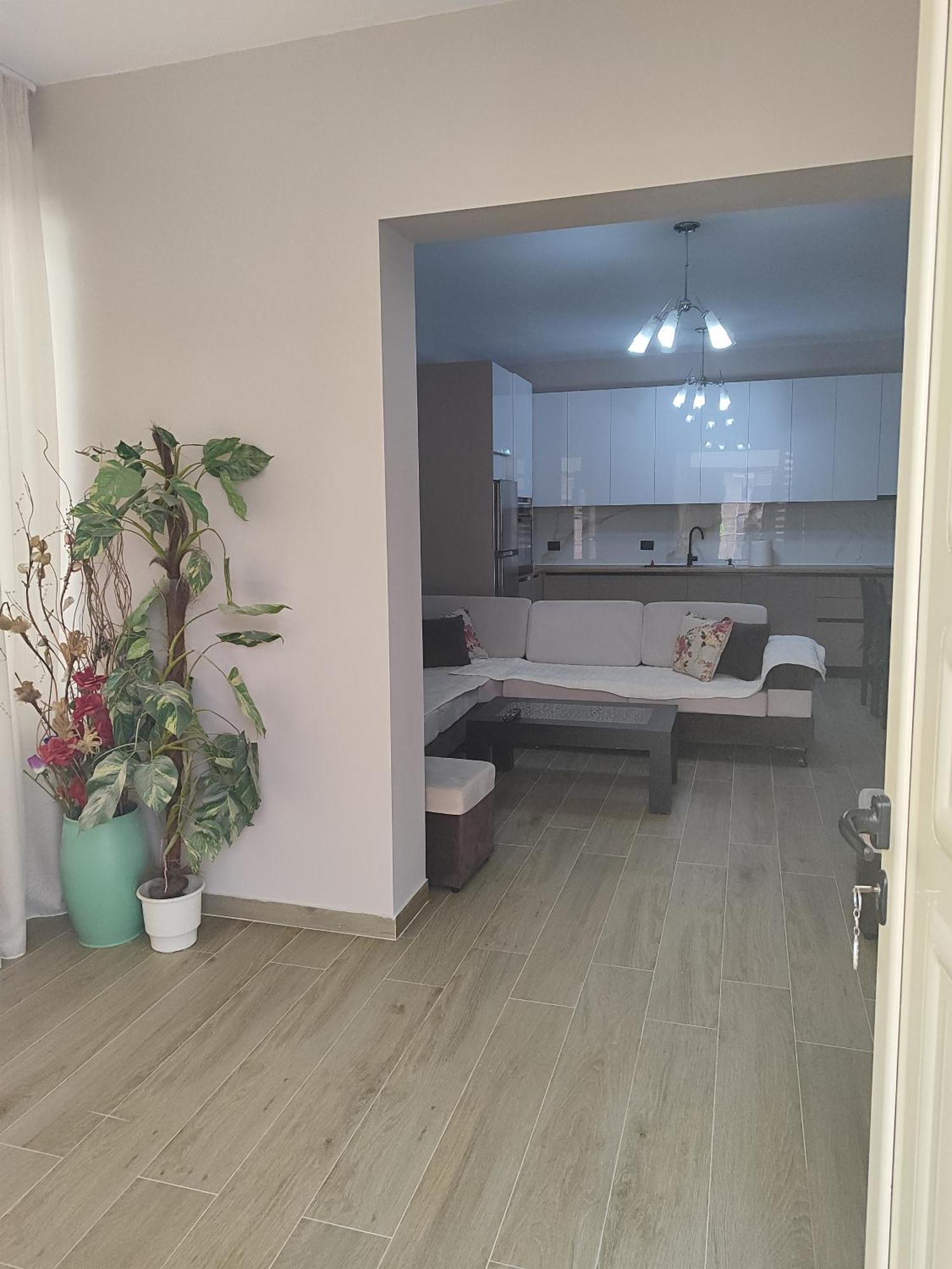 Large Apartament *